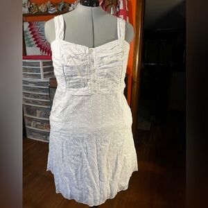 NWT Maurice’s size 24 white eyelet dress with pockets